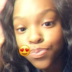 Meet your Posher, Ari